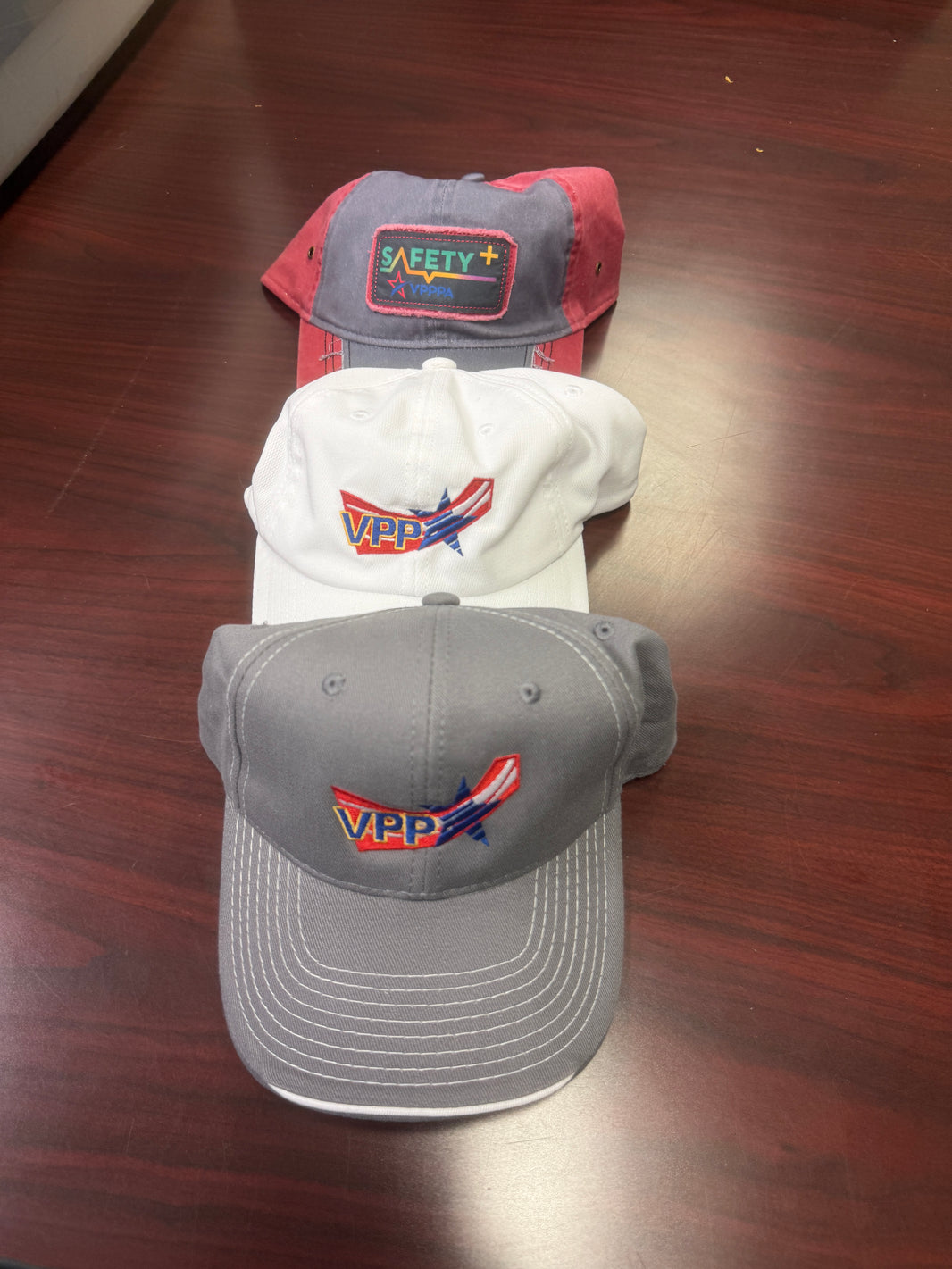 #405044-1     Set of 3 various caps- Valued as high as $65.00